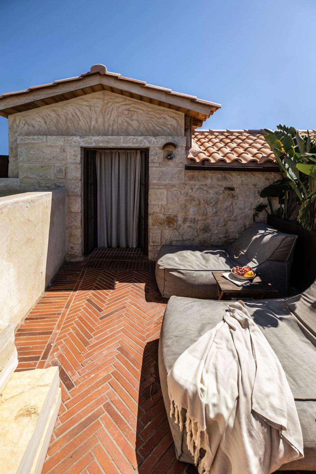 Amalen Suites Adults Only Rethymno  Bagian luar foto